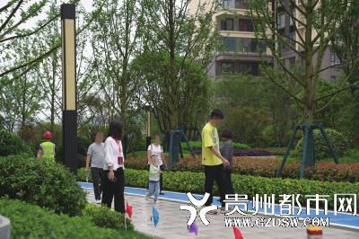 万科麓山交付实景图。