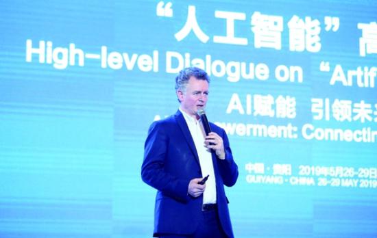 法国人工智能中心总裁顾海: