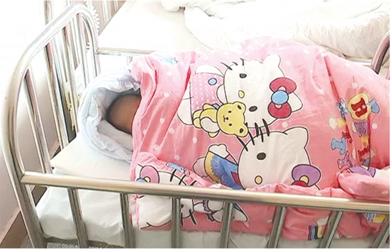 婴儿经过鉴定确系女婴。