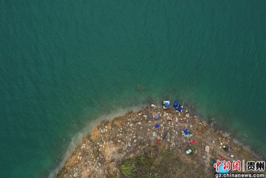 图为航拍本次野钓大赛比赛地红水河畔。贺俊怡 摄