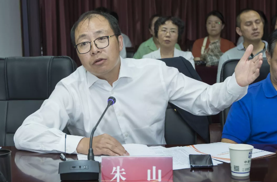 贵州新浪老总_贵州建工集团老总图片