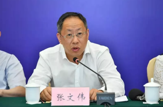 贵州省自然资源厅副厅长张文伟回答记者问