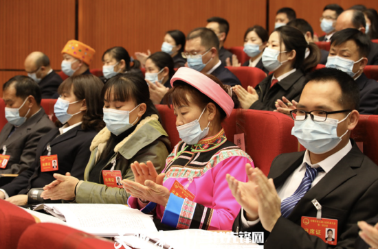【聚焦安顺两会】安顺市第五届人民代表大会第一次会议开幕