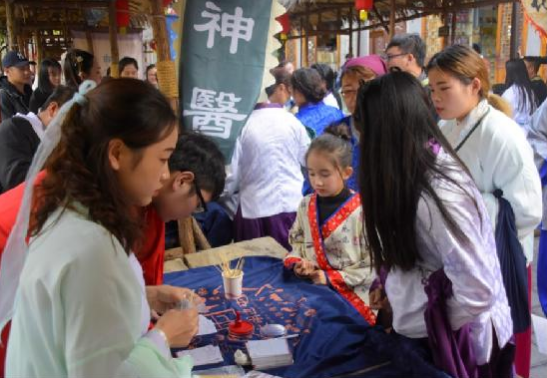 鲁屯古镇“穿越”之旅 带你梦回大明边屯