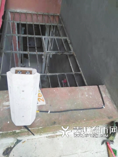 王女士家安装的朝天摄像头。