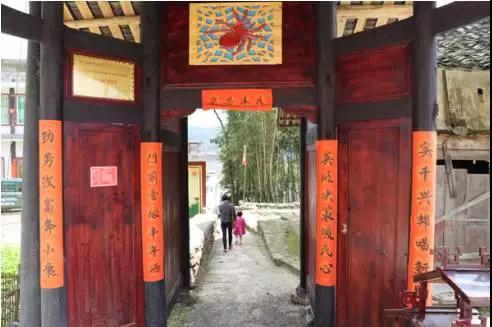饶云/摄