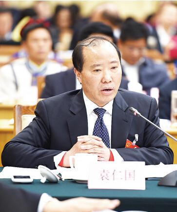 全国人大代表畅谈精准扶贫:扶贫攻坚贵州必胜