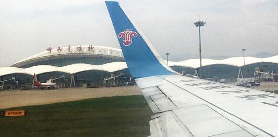 北京至贵阳一航班 起飞后惊闻 发动机故障 备降