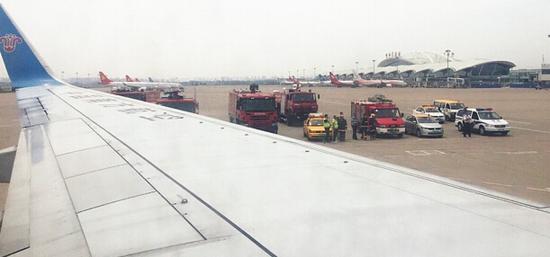 北京至贵阳一航班 起飞后惊闻 发动机故障 备降