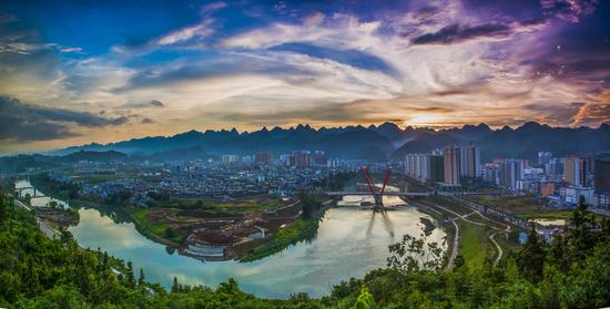 荔波践行全域旅游绿色发展战略 打造世遗荔波