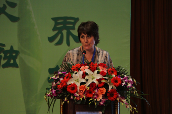 国际茶人代表、丹麦茶叶协会负责人阿莱克西斯•伊丽莎白女士演讲