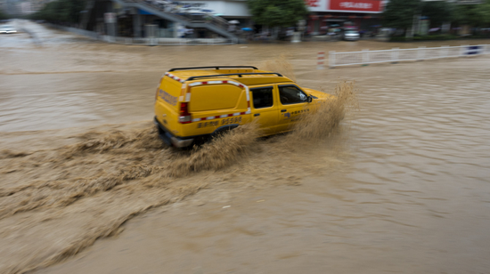 强降雨全省Ⅳ级救灾应急响应 贵州电网人抢修
