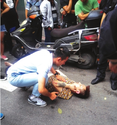 抢救现场
