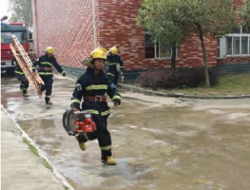 贵州省救人小伙鲁信感动江西 公安部批准他为