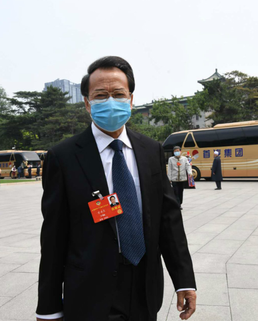 全国政协委员、贵州省政协副主席蒙启良