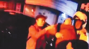 孕妇肠胃炎引发肚子痛,交警开道紧急送医 公主