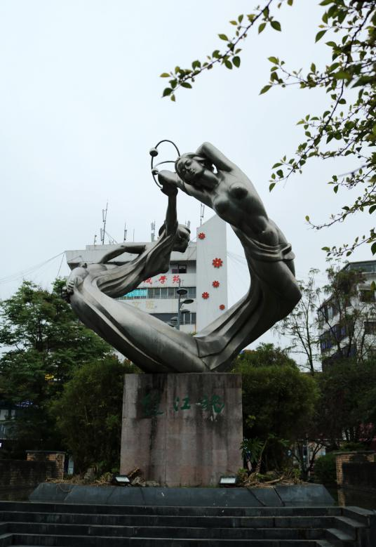 (“盘江魂”土生土长于这片土地的小H拍摄)
