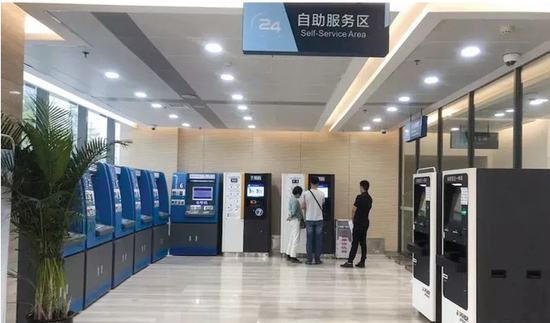 自助大厅内景。 贵阳市公安局提供