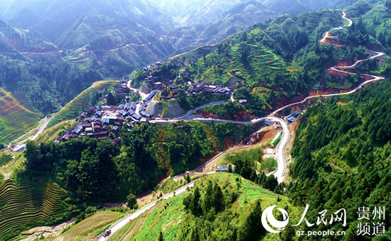 四通八达的通村通组公路有力地助推了从江县加勉乡脱贫攻坚。