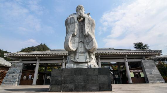 传颂百年,久回不散