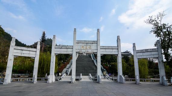 是国学,亦是庄严