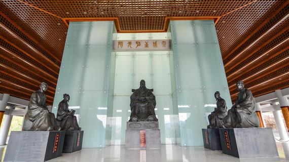 追溯历史,尤敬先人