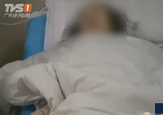 女子突遭歹徒砍断六条手筋 送医途中无一人救援