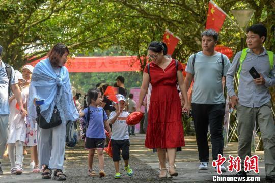 国庆期间海南活动丰富 离岛免税购物同比增5成