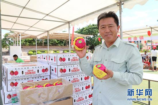 乐东扶贫日集市火爆 当日销售额破百万