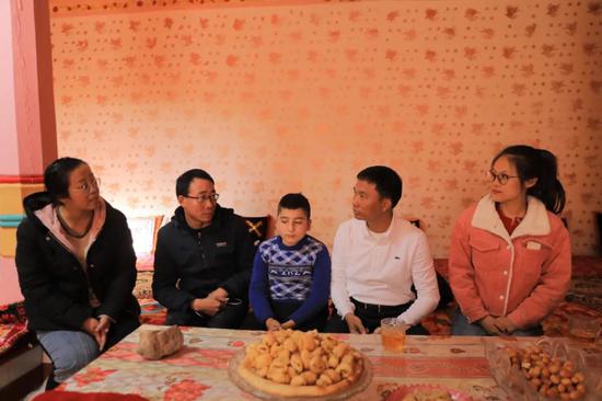 |三亚大小洞天景区第19批新疆支教志愿者抵达塔县