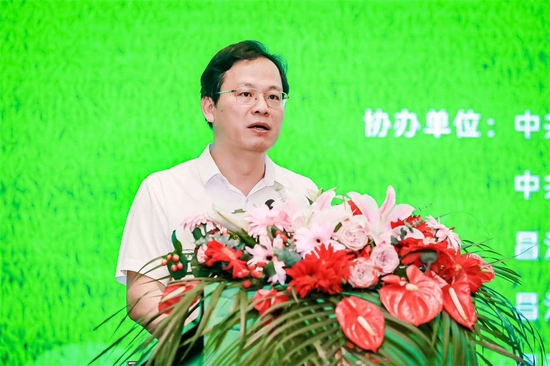 陈儒茂致辞(主办方供图)