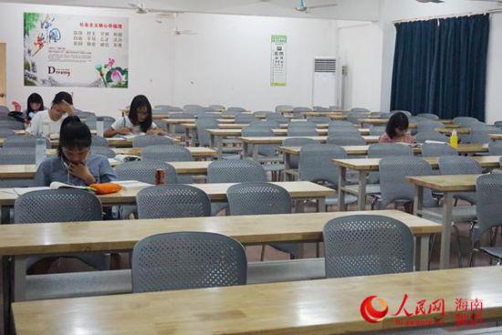 海南师范大学的自习室