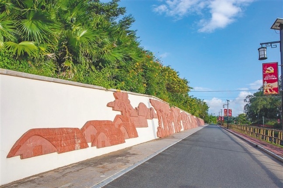  2021年海南“美丽乡村路”示范路陵水文罗镇坡村路口至坡村村委会公路。