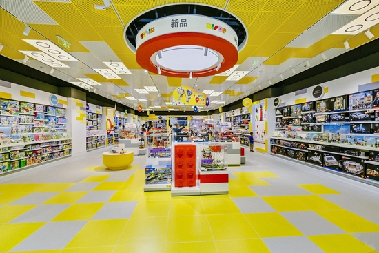 采用乐高品牌标志性配色的全新店铺视觉设计
