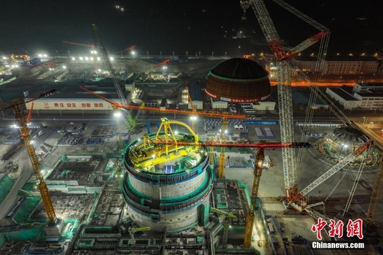 海南昌江核电3号机组内穹顶吊装成功