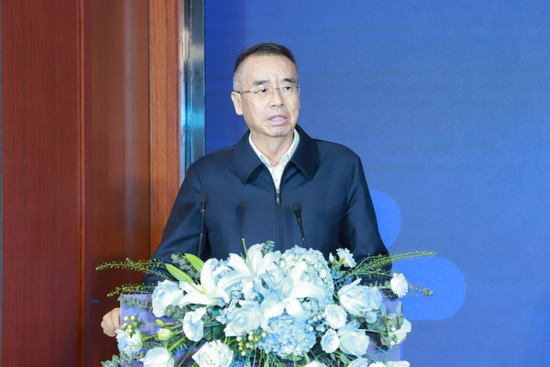 海南省慈善总工会主席陆志远出席会议