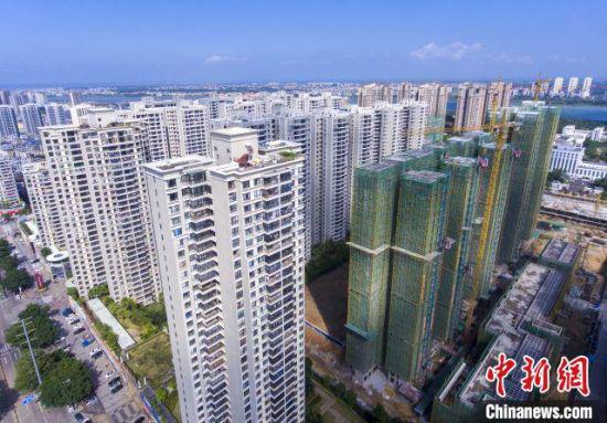 图为海南省房地产楼盘。资料图,文图无关。 骆云飞 摄