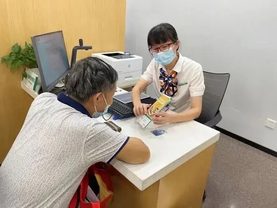 个人养老金全面实施一周年 中国人寿托起幸福“夕阳红”