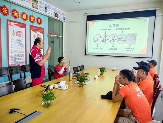 石梅湾应急救援队 &nbsp;实拍图