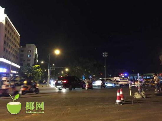 封闭的三亚大桥