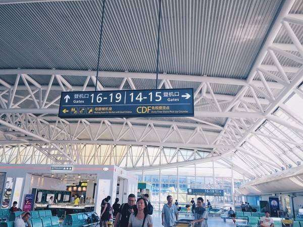 三亚凤凰国际机场出现黑车揽客现象？相关部门回应