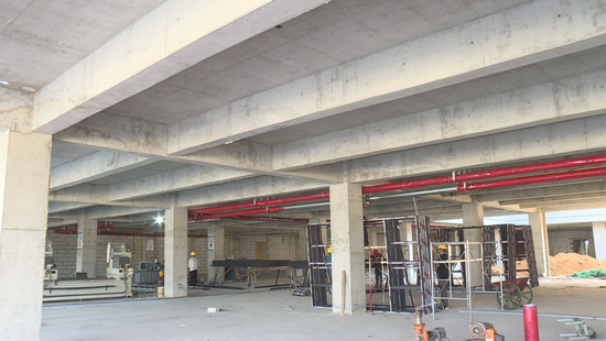 建设中的东方智谷产业基地项目。东方市融媒体中心 摄