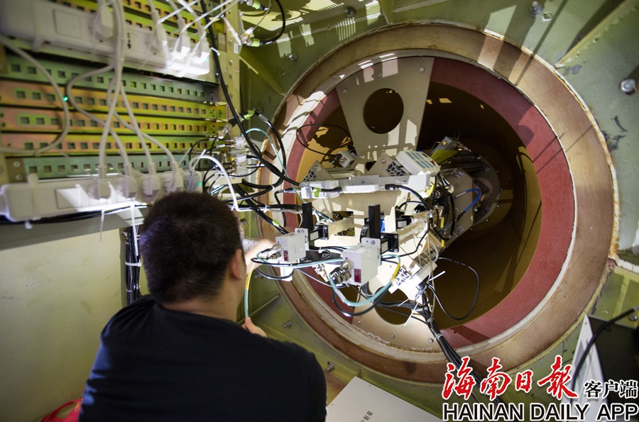 　　8月3日，中国科学院空天信息研究院海南研究院在中国遥感卫星地面站三亚站启动海南一号卫星一期4颗光学卫星星地对接试验。海南日报记者 武威 摄