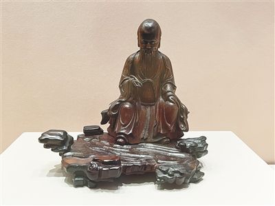 沉香木雕寿星。