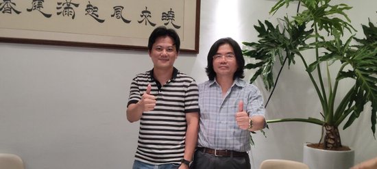 《天涯》杂志主编林森和燕飞