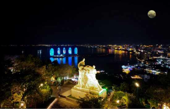 三亚鹿回头风景区美景