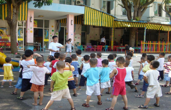 林号营在教授幼儿太极启蒙，将太极文化延续