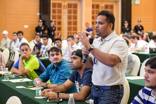 海南省首届外籍留学生就业沙龙活动成功举办