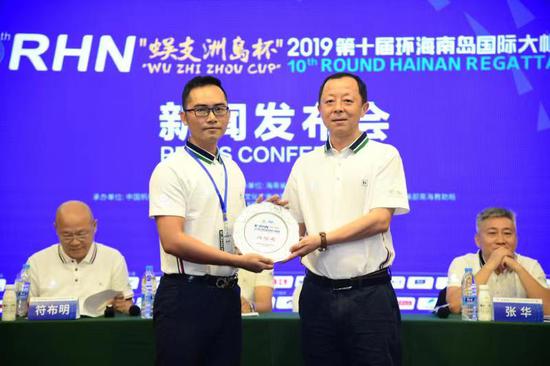 半岛体育- 半岛体育官方网站- APP下载山东省委省政府向第