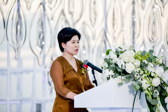 图：三亚市旅游推广局党委副书记、常务副局长吴小琳
